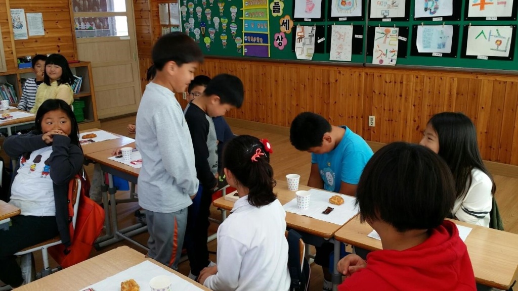 Corea Park - bambini in classe